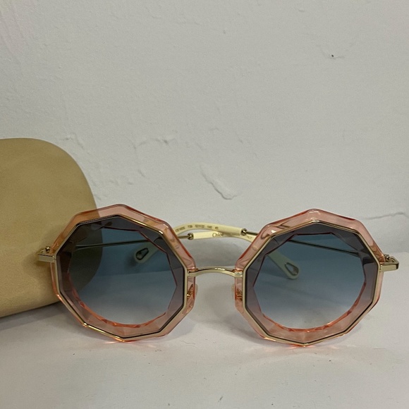 HP! 💕NWT Chloe’ pink large round scalloped edged blue lens gold sunglasses! - Picture 2 of 12